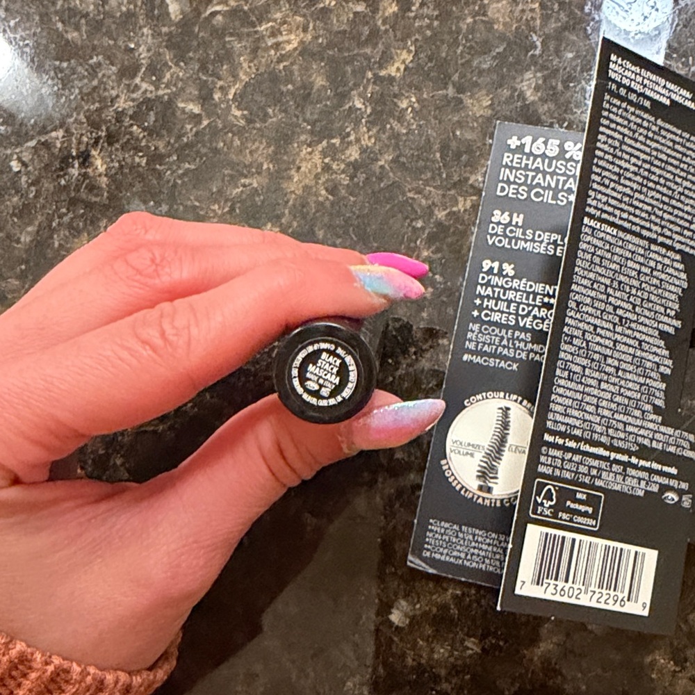 MAC Stack Elevated Mascara .1 fl oz New - Picture 4 of 4